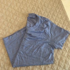 Breeze Lululemon Short Sleeve Top